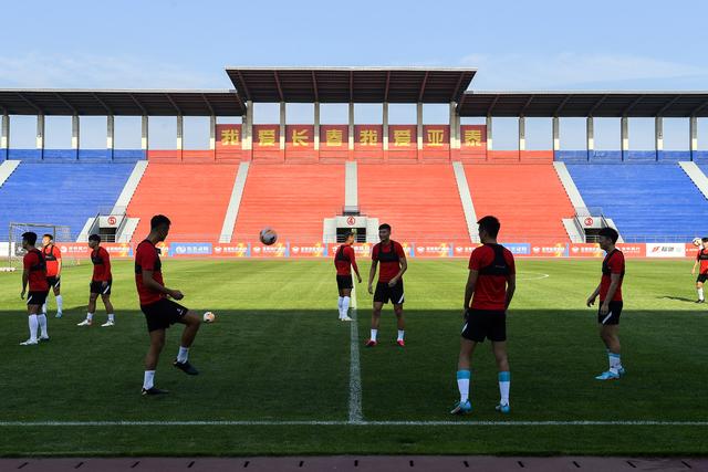 吉达联合欲逆转局势，争夺萨拉赫加盟
